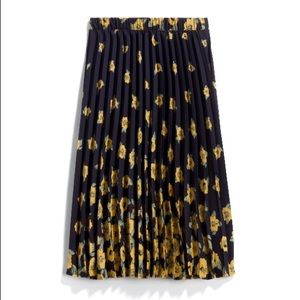 Navy Pleated Skirt Yellow Flowers